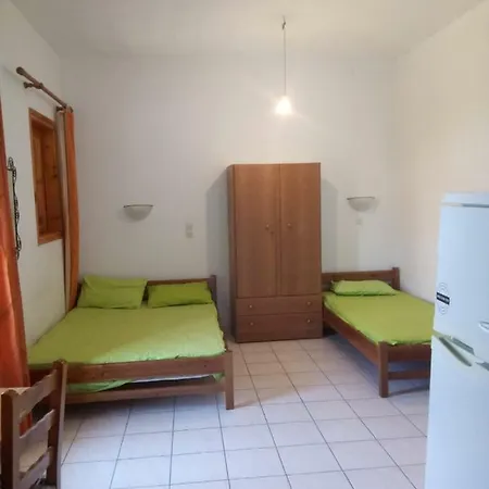 μαρια μενη Apartment Tiros